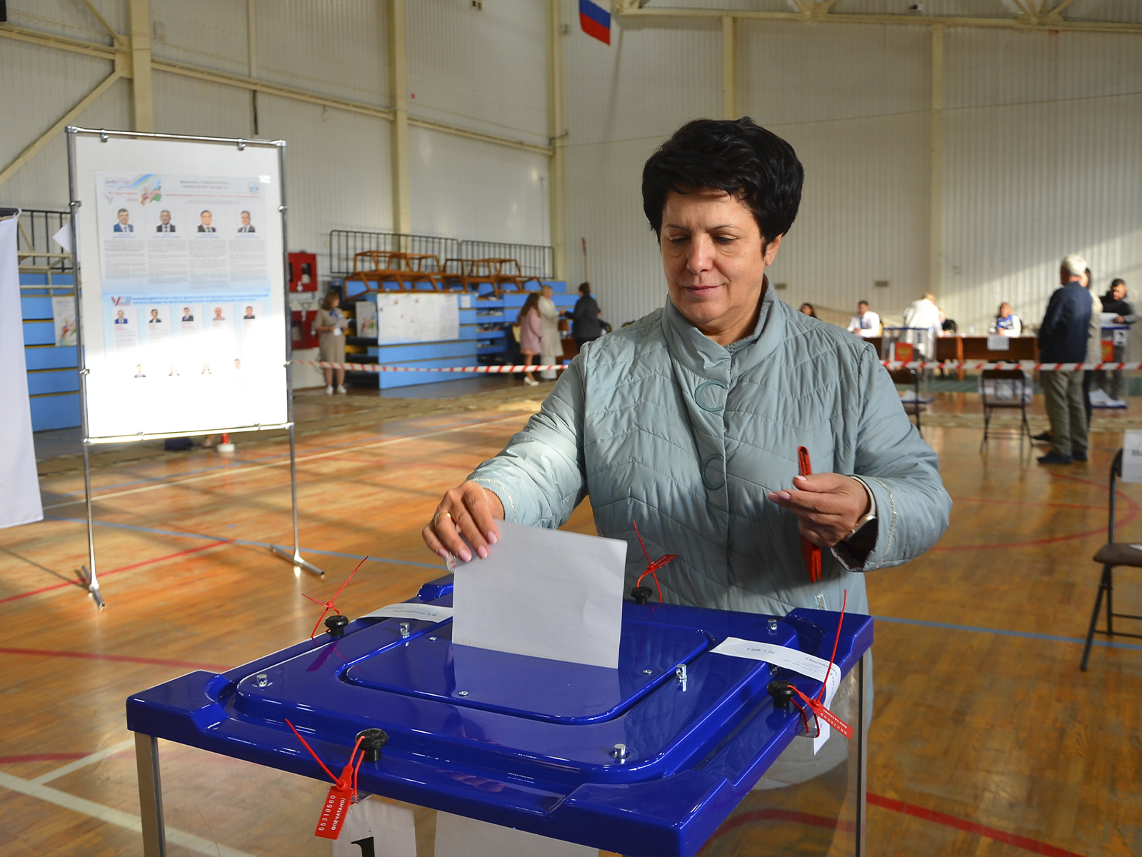 Исполнила свой гражданский долг.