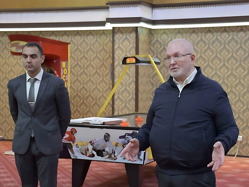 Турнир по бильярду.