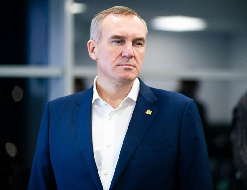 Руслан Кухарук рассказал, как регион добился 80-процентного трудоустройства ветеранов боевых действий.