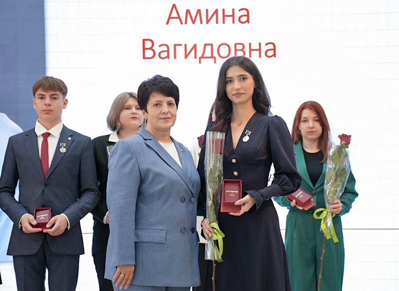 Торжественный приём лучших выпускников Нефтеюганского района.