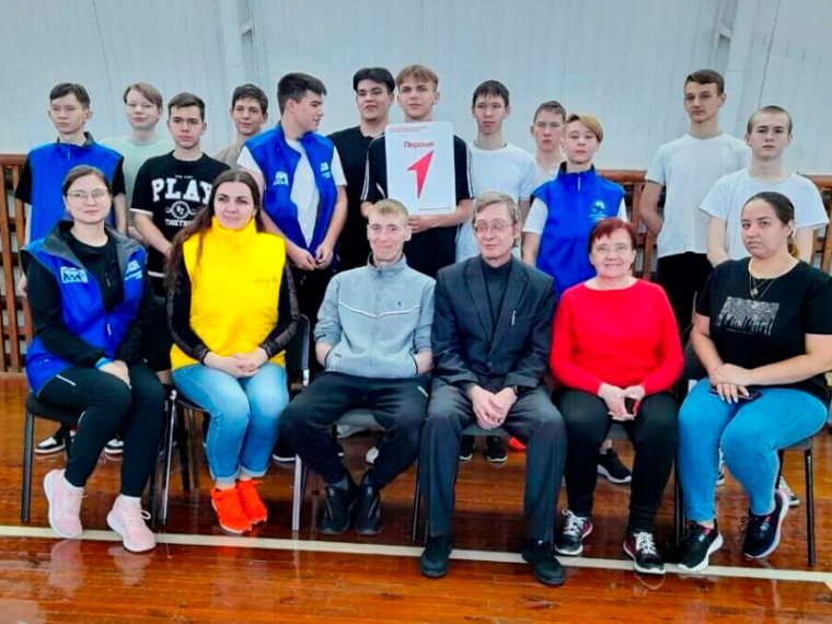 Без массового спорта нет и спорта высоких достижений. Без массового спорта нет и спорта высоких достижений.